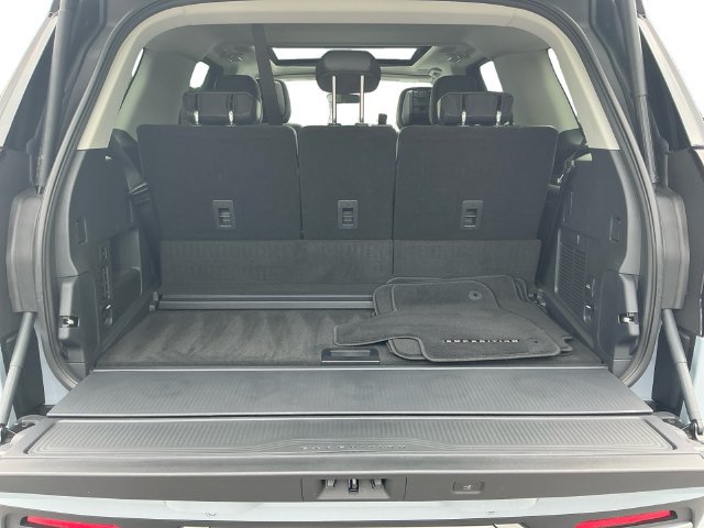 Certified 2026 Ford Expedition Platinum w/ Driver's Package AWD/4WD image 19
