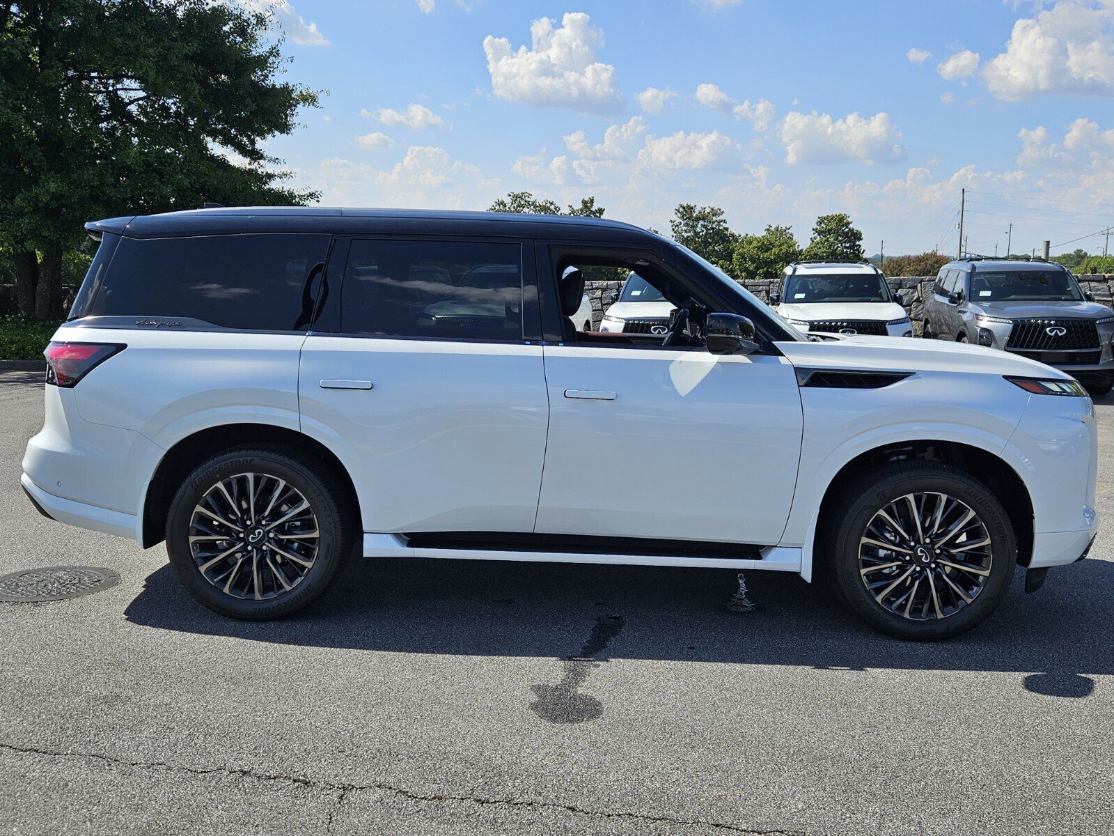 New 2027 INFINITI QX80 Autograph w/ Premium Cargo Package AWD/4WD image 5
