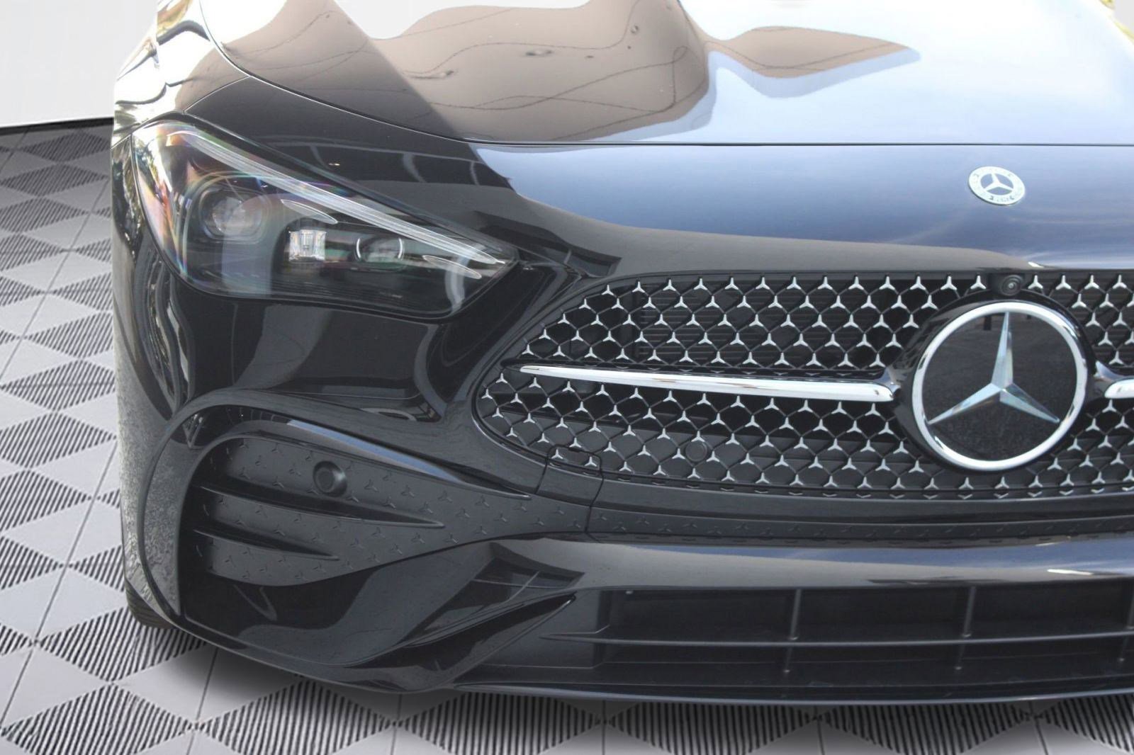 New 2026 Mercedes-Benz CLE 300 4MATIC Coupe image 11