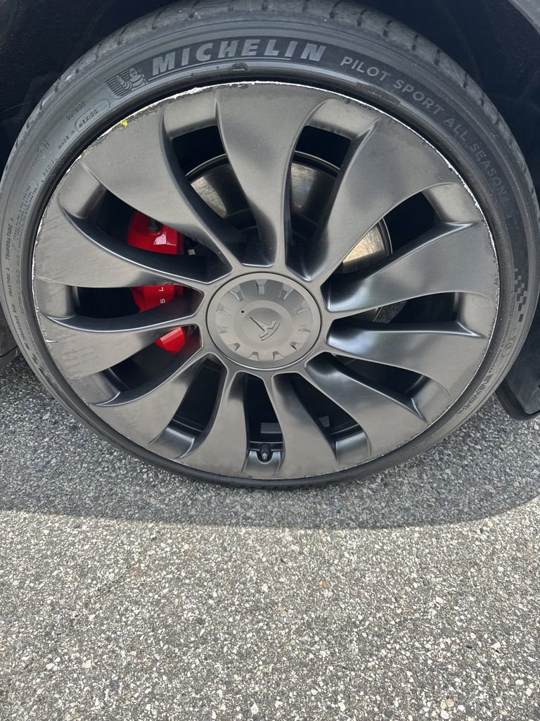 Used 2022 Tesla Model Y Performance AWD/4WD image 4