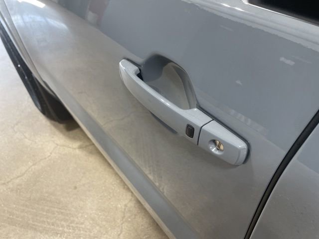 New 2026 Nissan Frontier SV w/ SV Convenience Package image 9