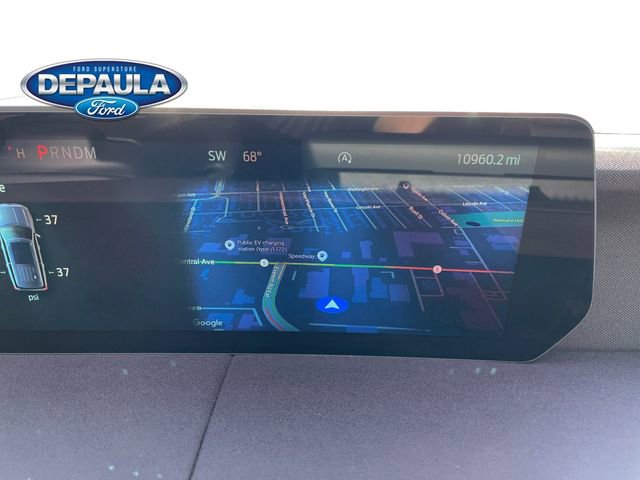 Certified 2025 Ford Expedition Platinum w/ Platinum Ultimate Package image 2