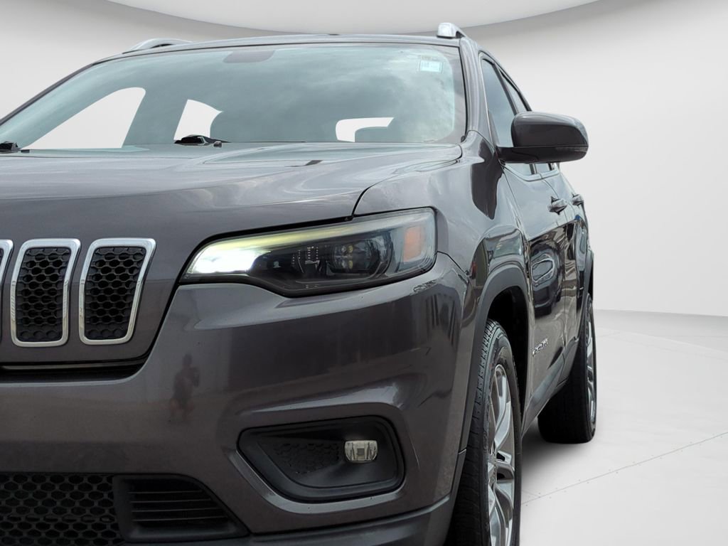 Used 2020 Jeep Cherokee Latitude Plus w/ Trailer Tow Group FWD image 26