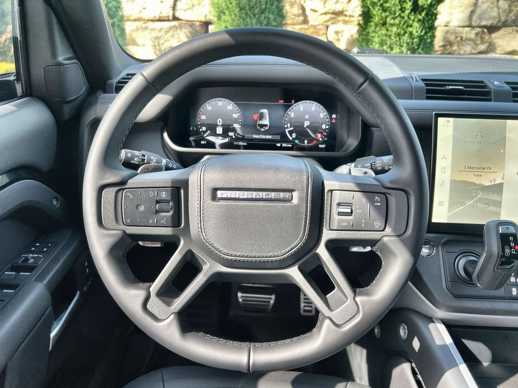 Used 2026 Land Rover Defender 130 V8 AWD/4WD image 23