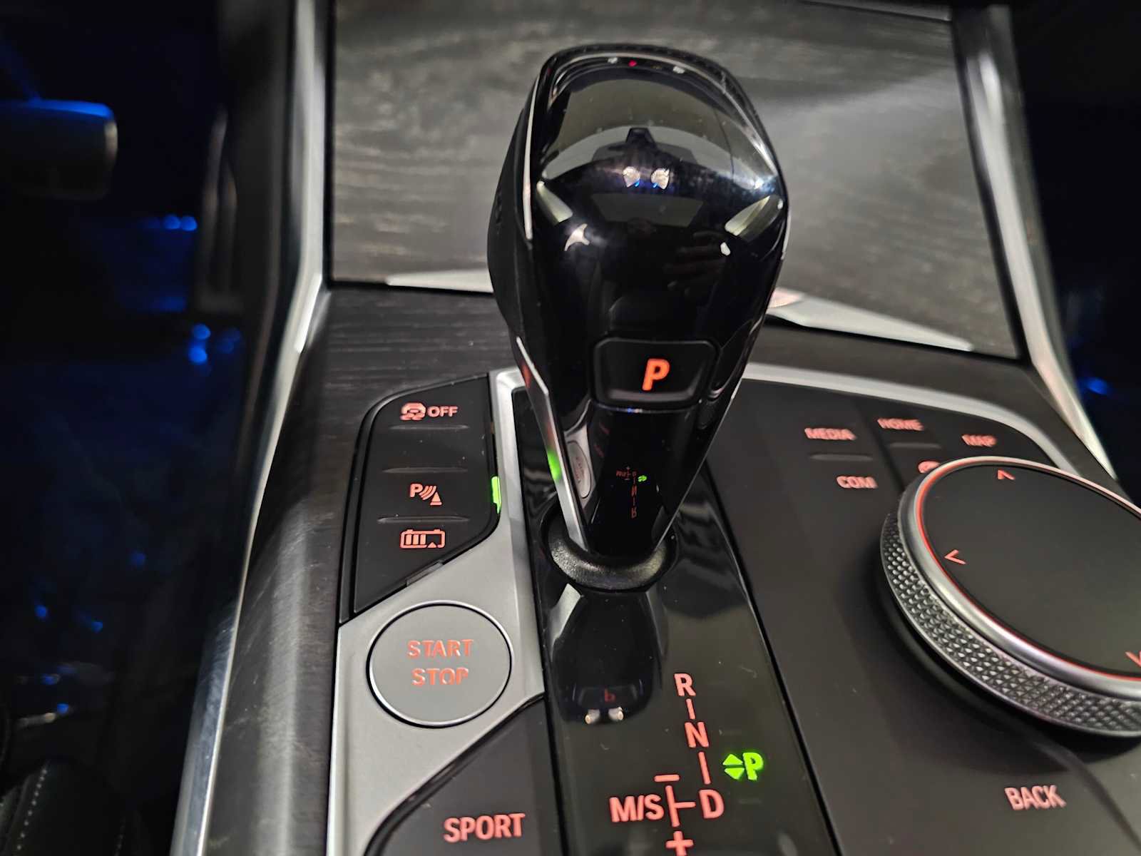 Used 2022 BMW 330e xDrive w/ M Sport Package AWD/4WD image 26