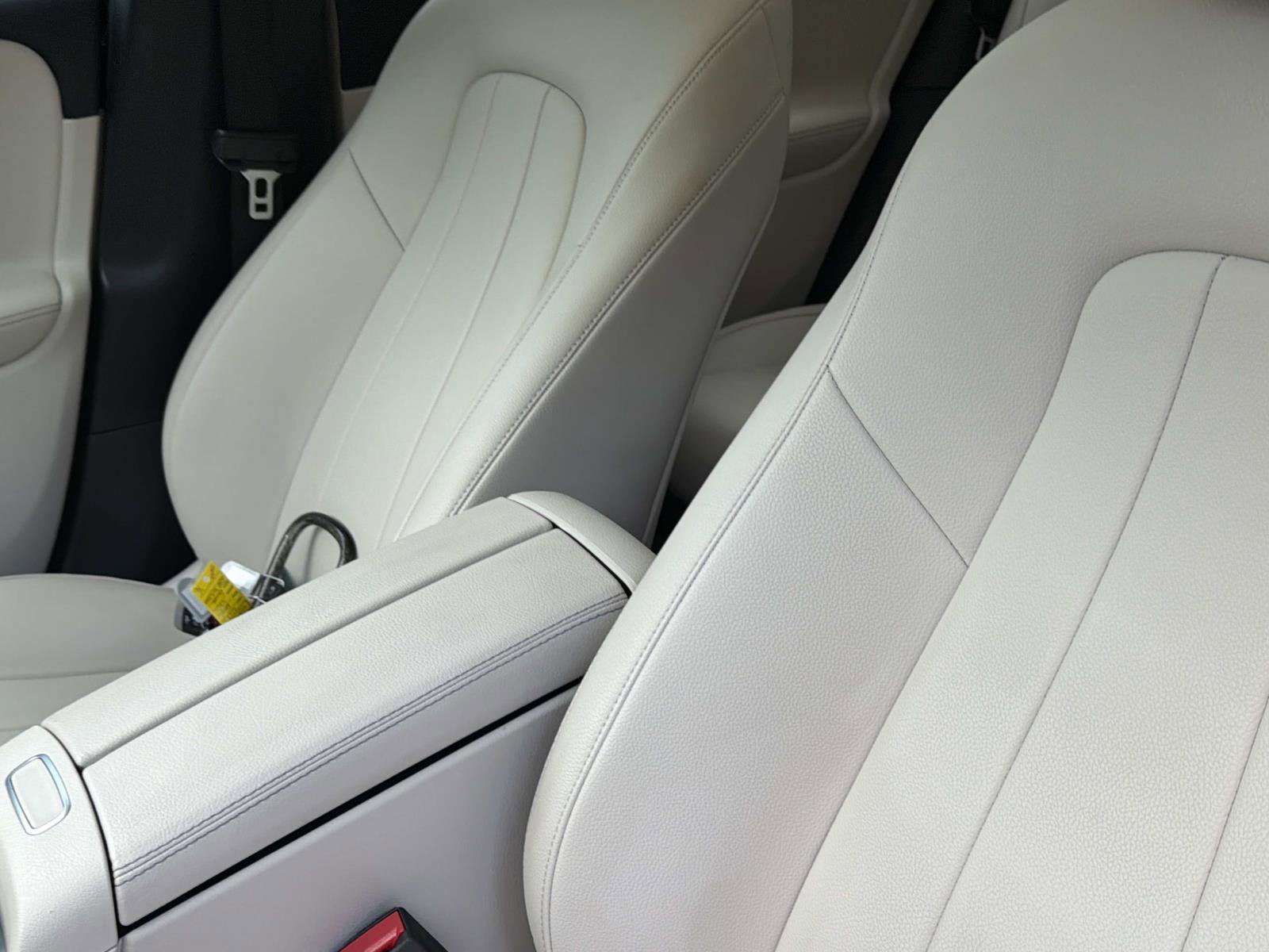 Used 2023 Mercedes-Benz GLB 250 image 19