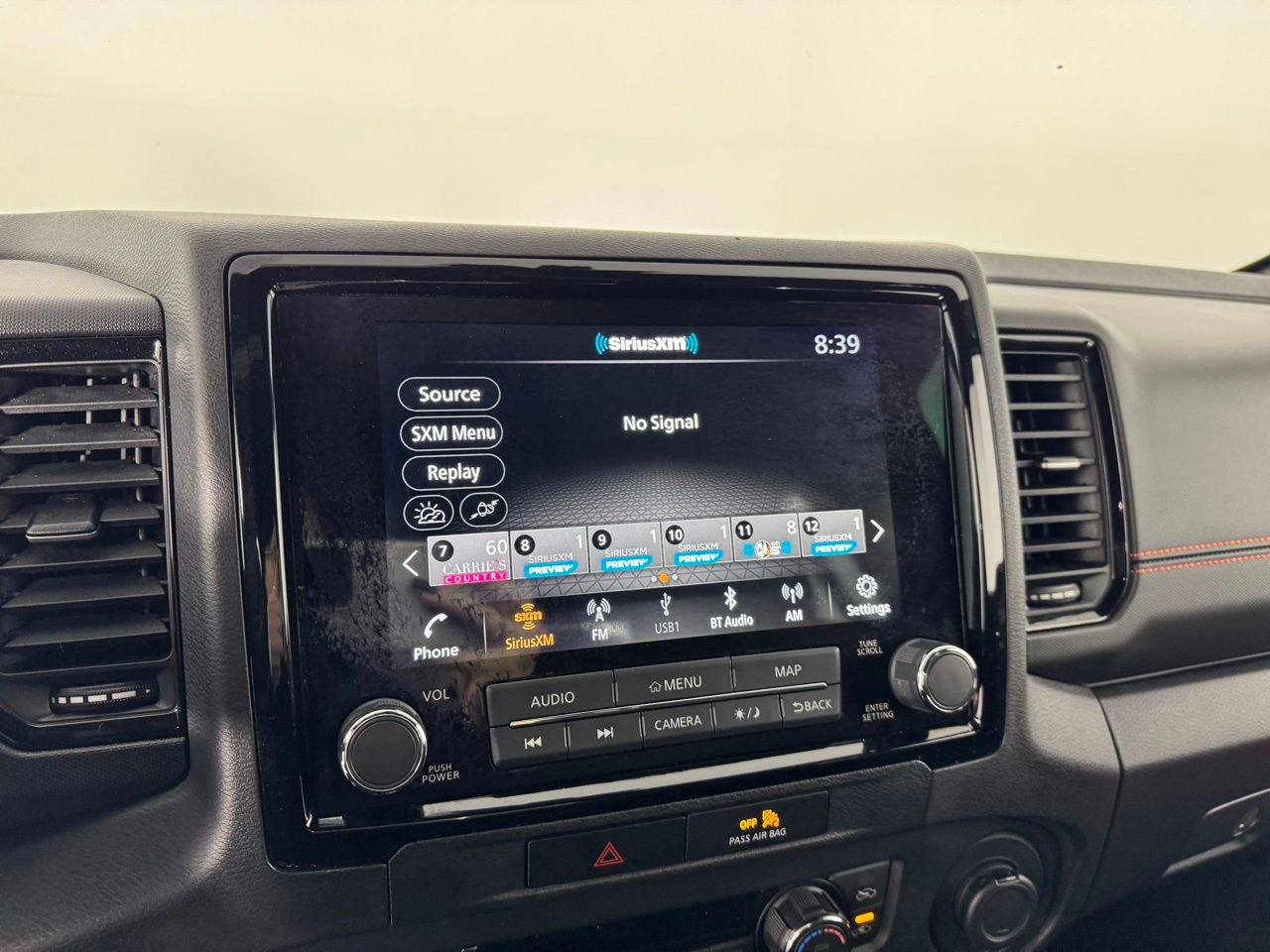 Used 2022 Nissan Frontier Pro-X image 14