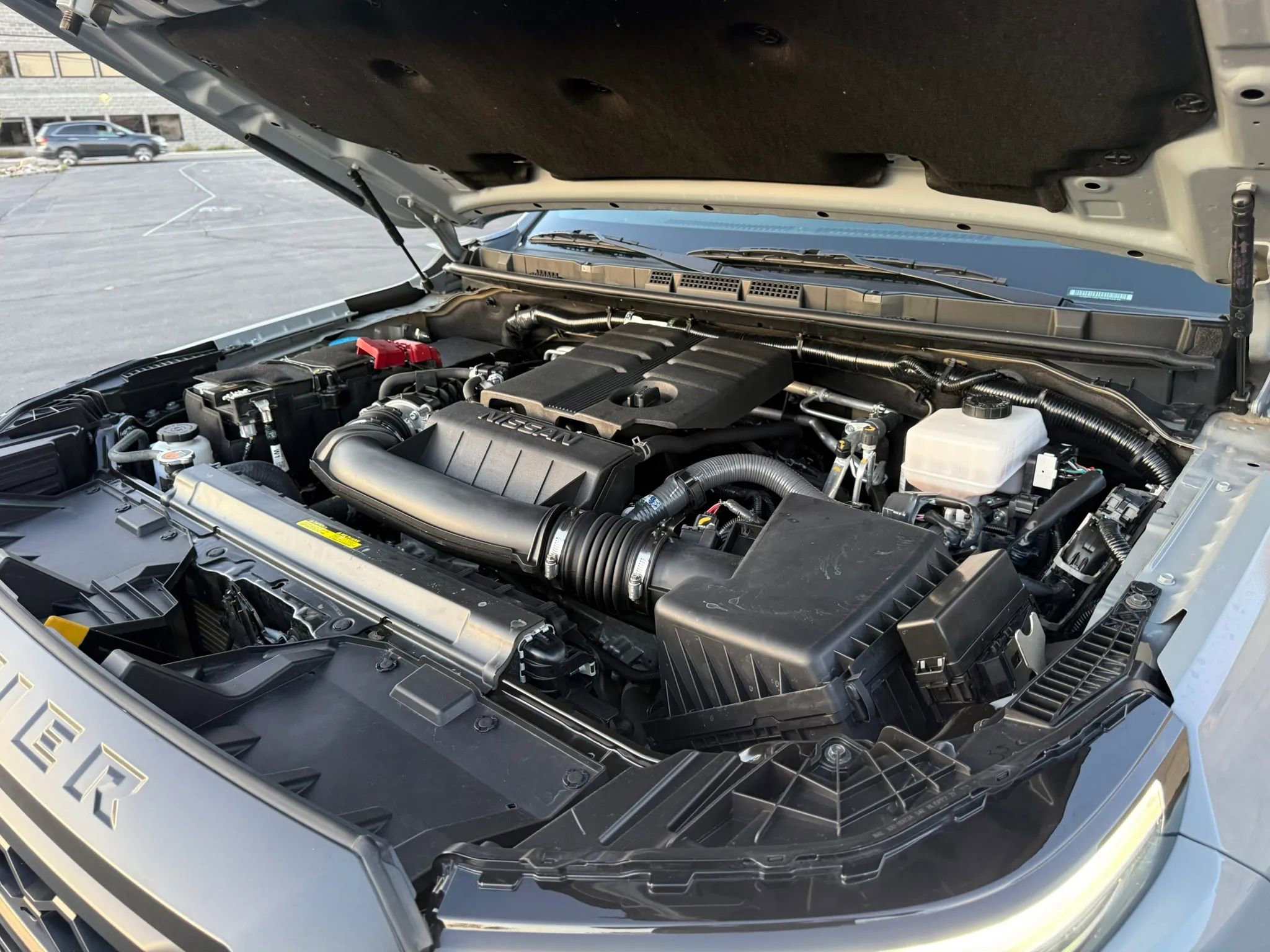 Used 2024 Nissan Frontier PRO-4X w/ Pro Premium Package image 32