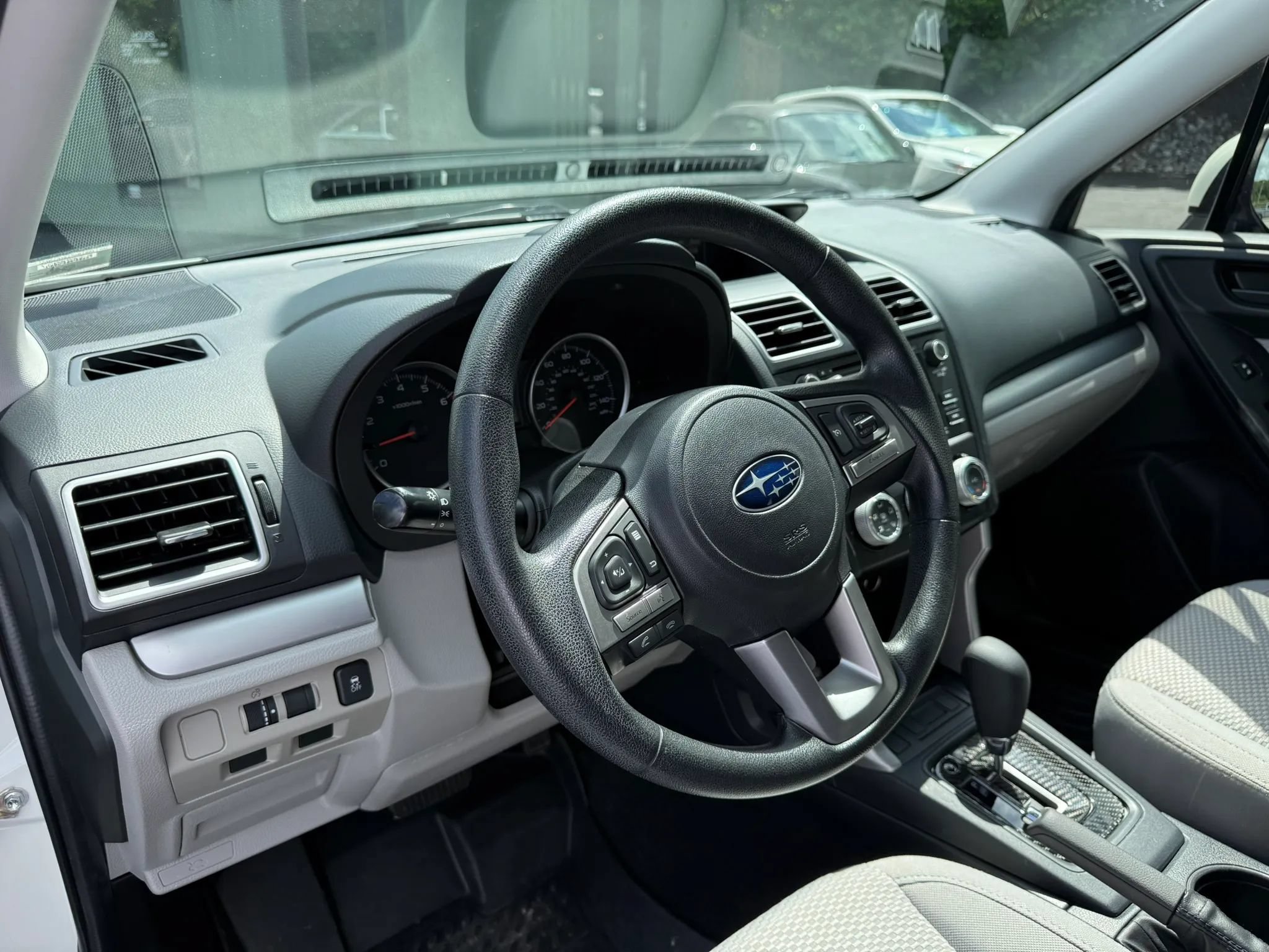 Used 2018 Subaru Forester 2.5i w/ Alloy Wheel Package AWD/4WD image 11