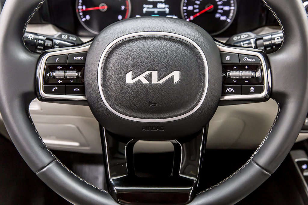 Used 2023 Kia Sorento EX w/ Panoramic Sunroof Package FWD image 27