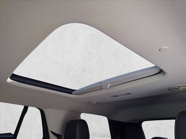 Used 2019 Chevrolet Traverse Premier w/ Driver Confidence II Package FWD image 20
