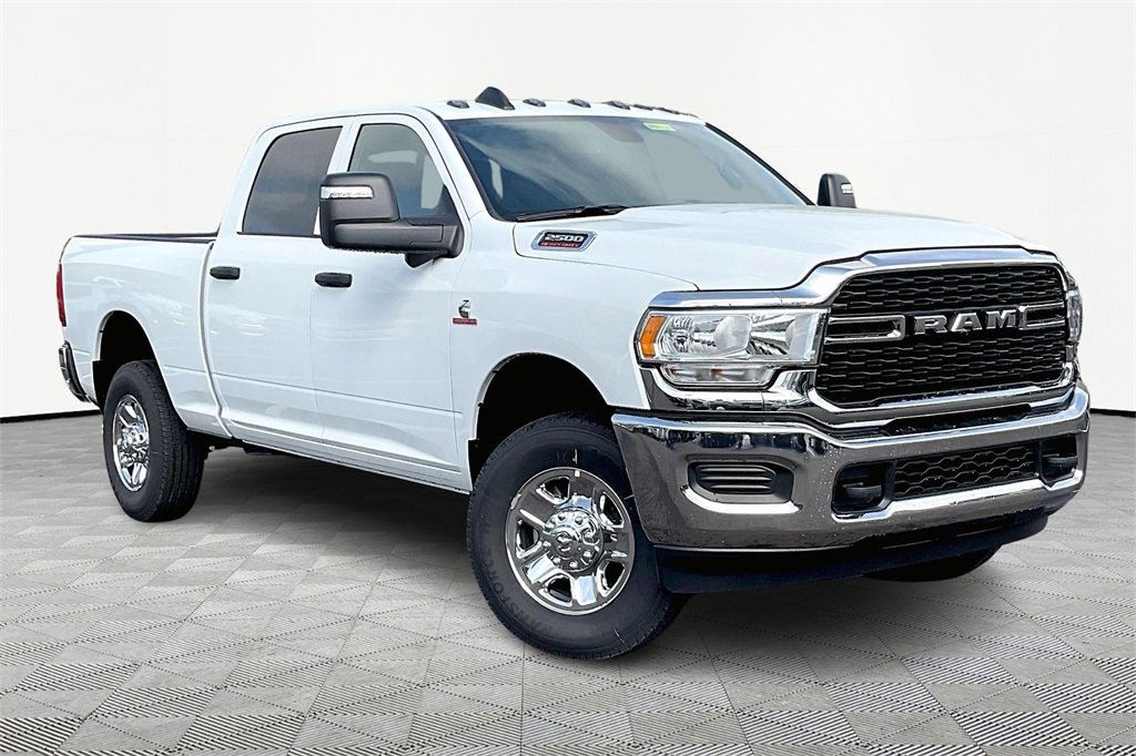 New 2024 RAM 2500 Tradesman w/ Towing Technology Group