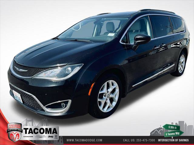 Certified 2017 Chrysler Pacifica Touring-L w/ Tire & Wheel Group