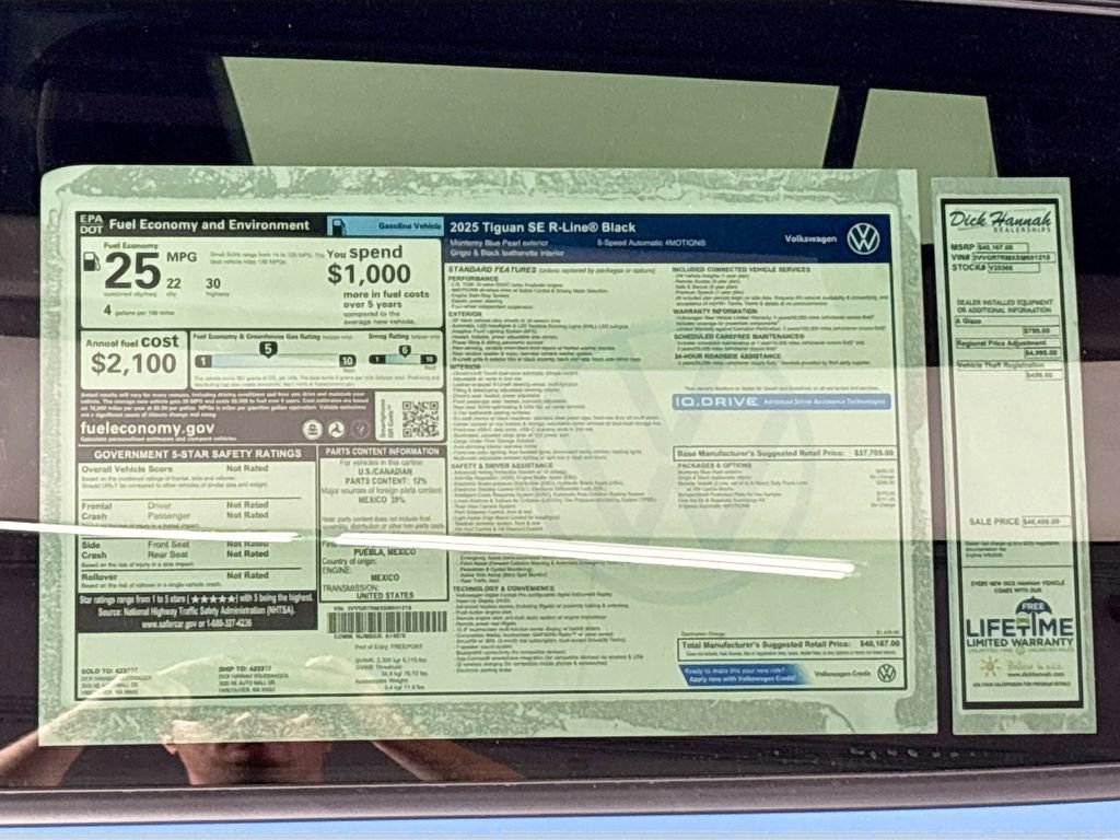 New 2025 Volkswagen Tiguan SE R-Line image 24