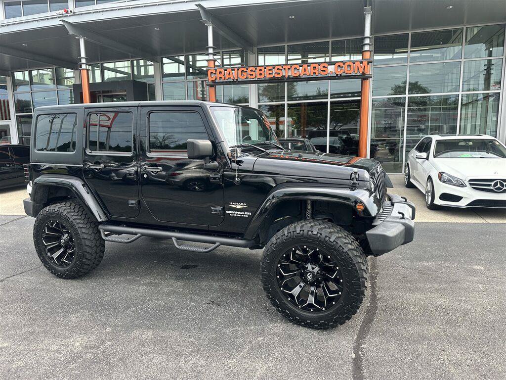 Used 2015 Jeep Wrangler Unlimited Sahara w/ Connectivity Group
