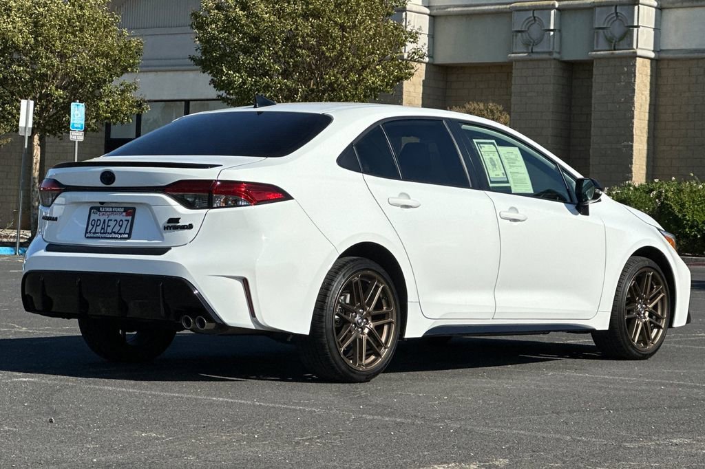 Used 2024 Toyota Corolla SE image 4