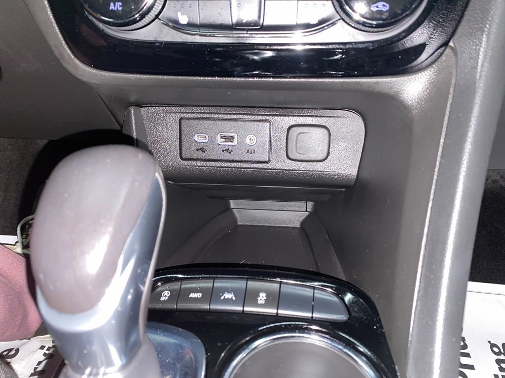 Used 2023 Buick Encore GX Select w/ Safety Package II AWD/4WD image 20
