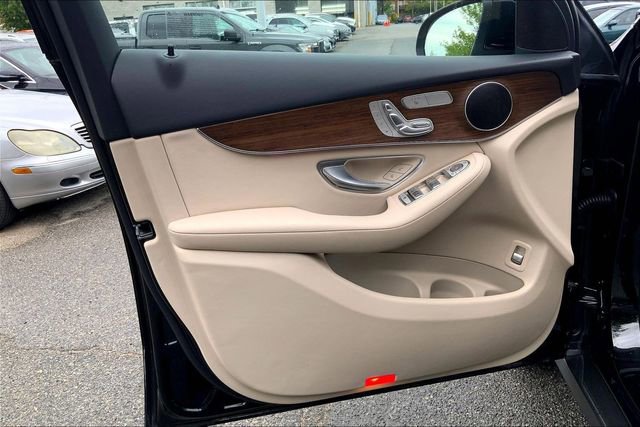 Certified 2022 Mercedes-Benz GLC 300 4MATIC image 18