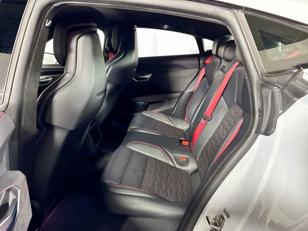Used 2022 Audi RS e-tron GT AWD/4WD image 21
