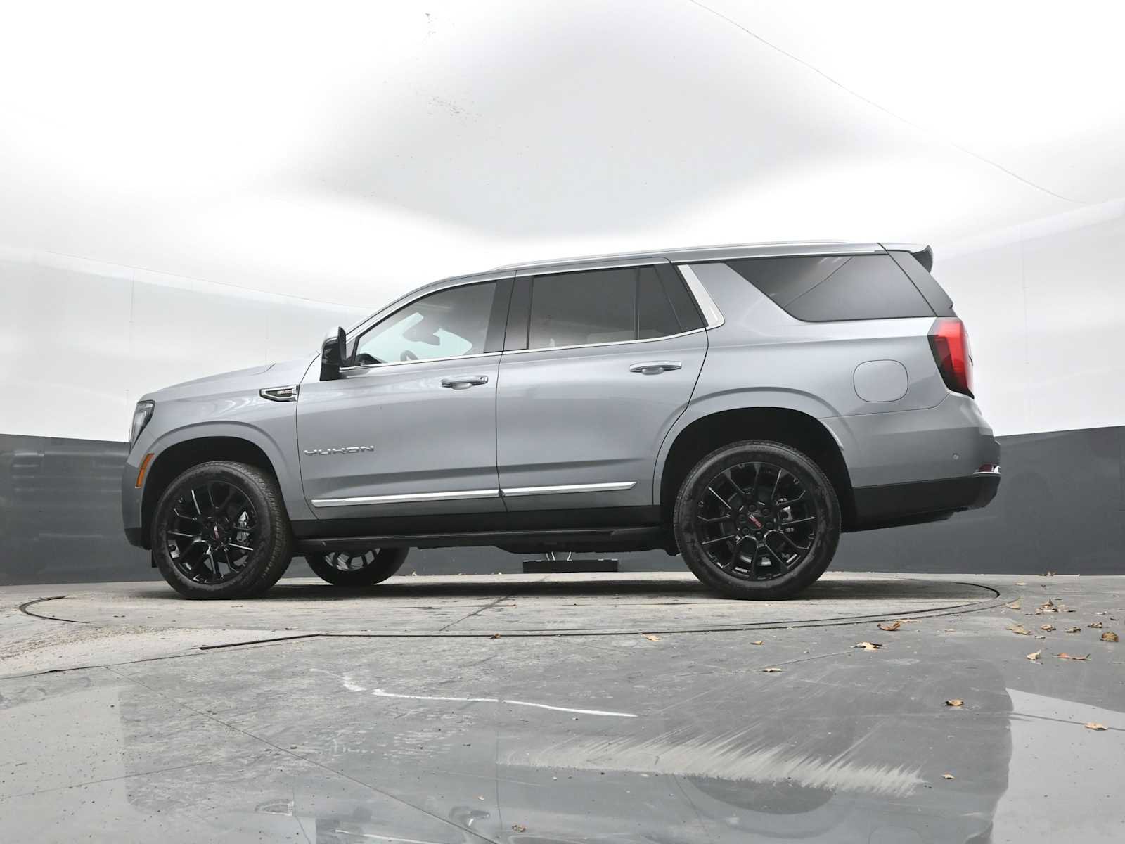 New 2026 GMC Yukon Elevation w/ LPO, Floor Liner Package image 39