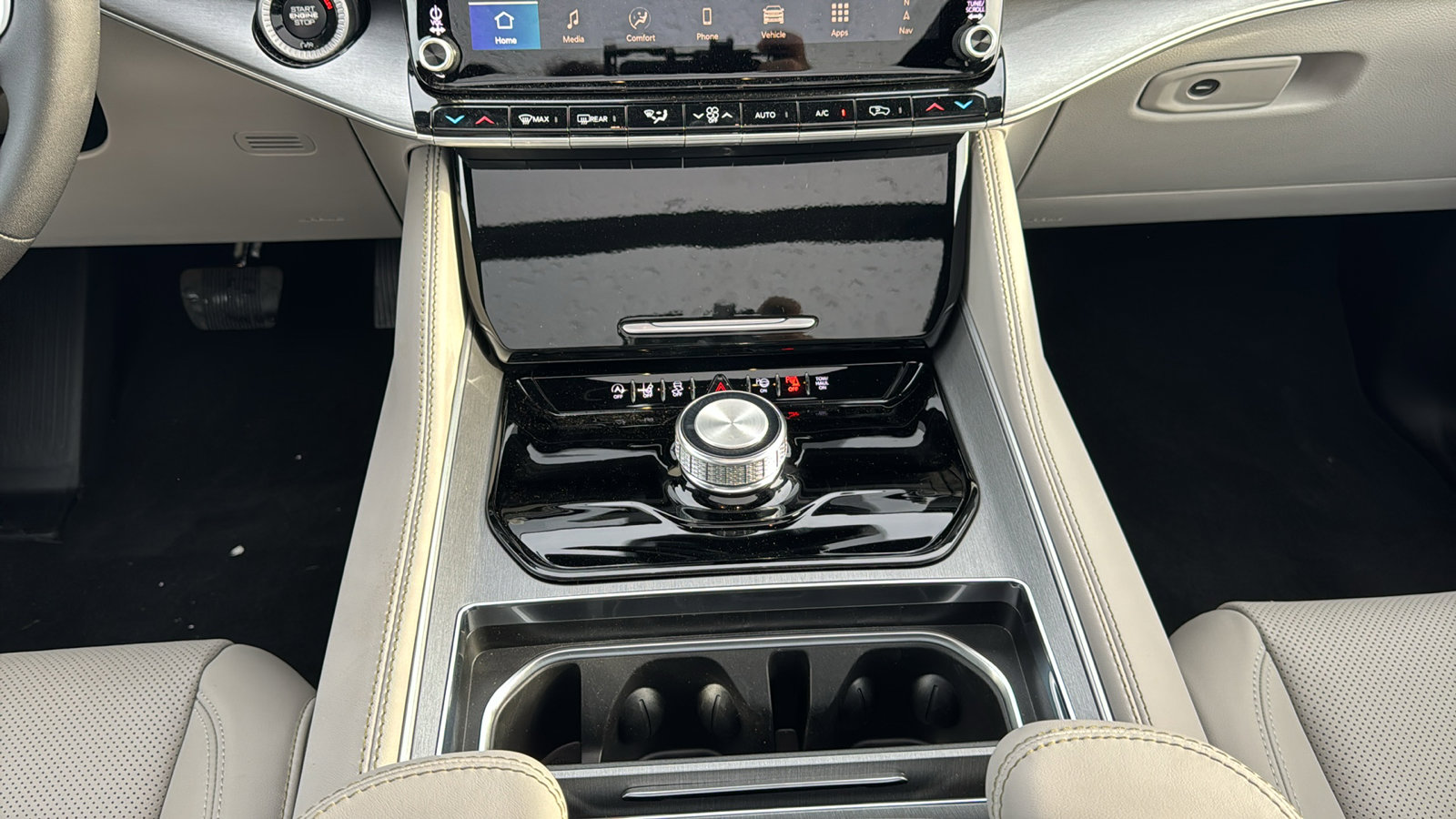 New 2026 Jeep Grand Wagoneer L 2WD w/ Premium Group I image 23
