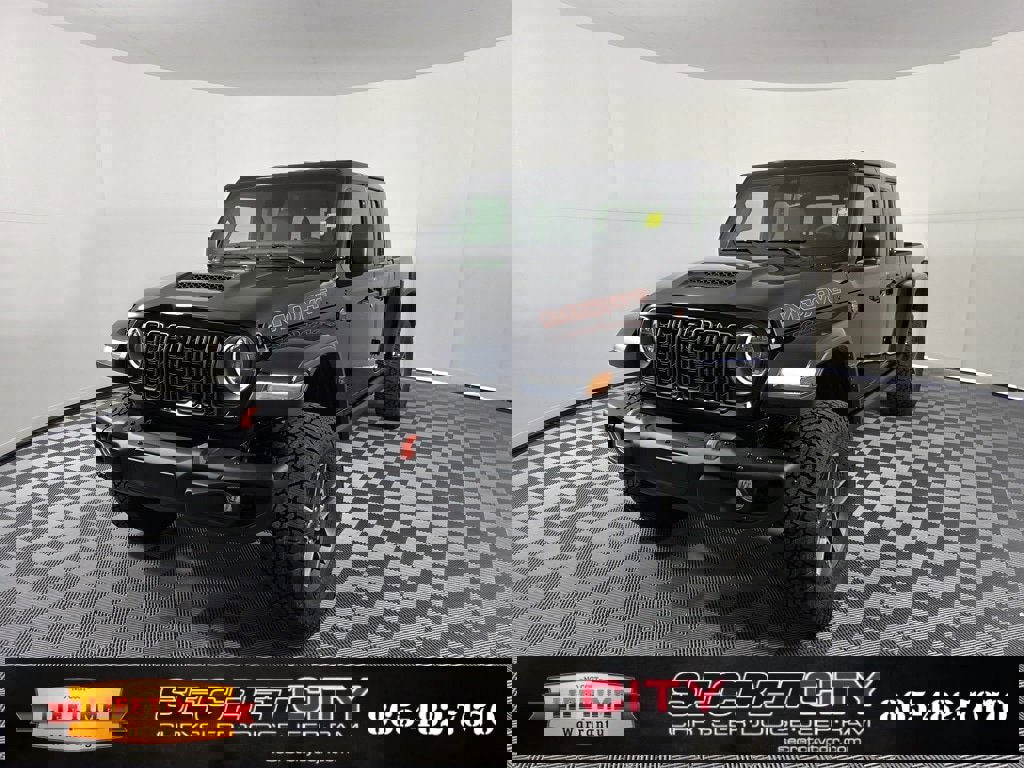 New 2025 Jeep Gladiator Mojave image 3