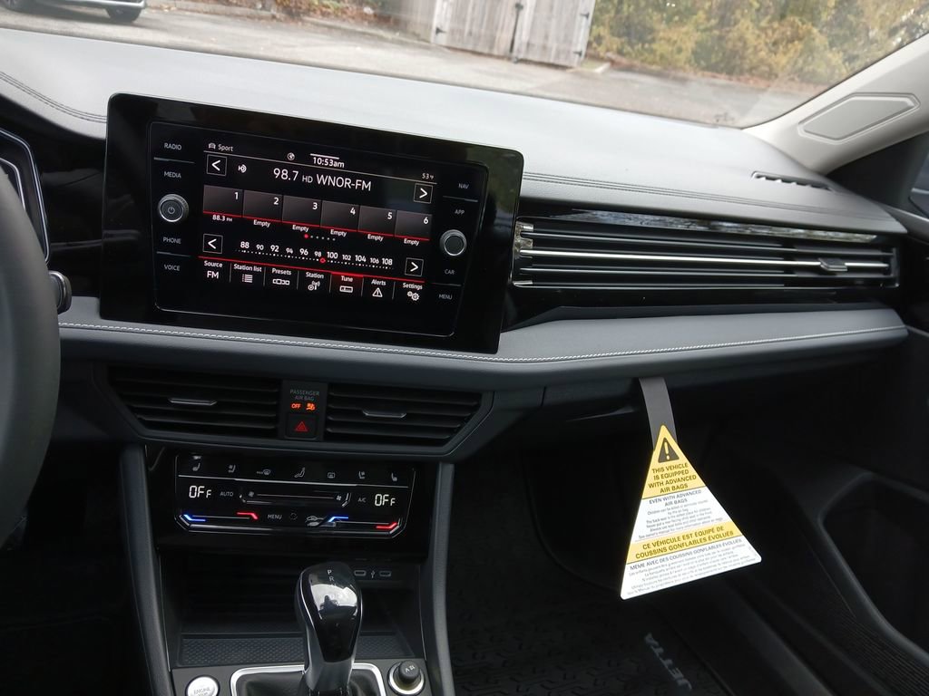 New 2026 Volkswagen Jetta SEL image 17