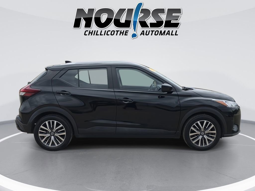 Used 2021 Nissan Kicks SV FWD image 9
