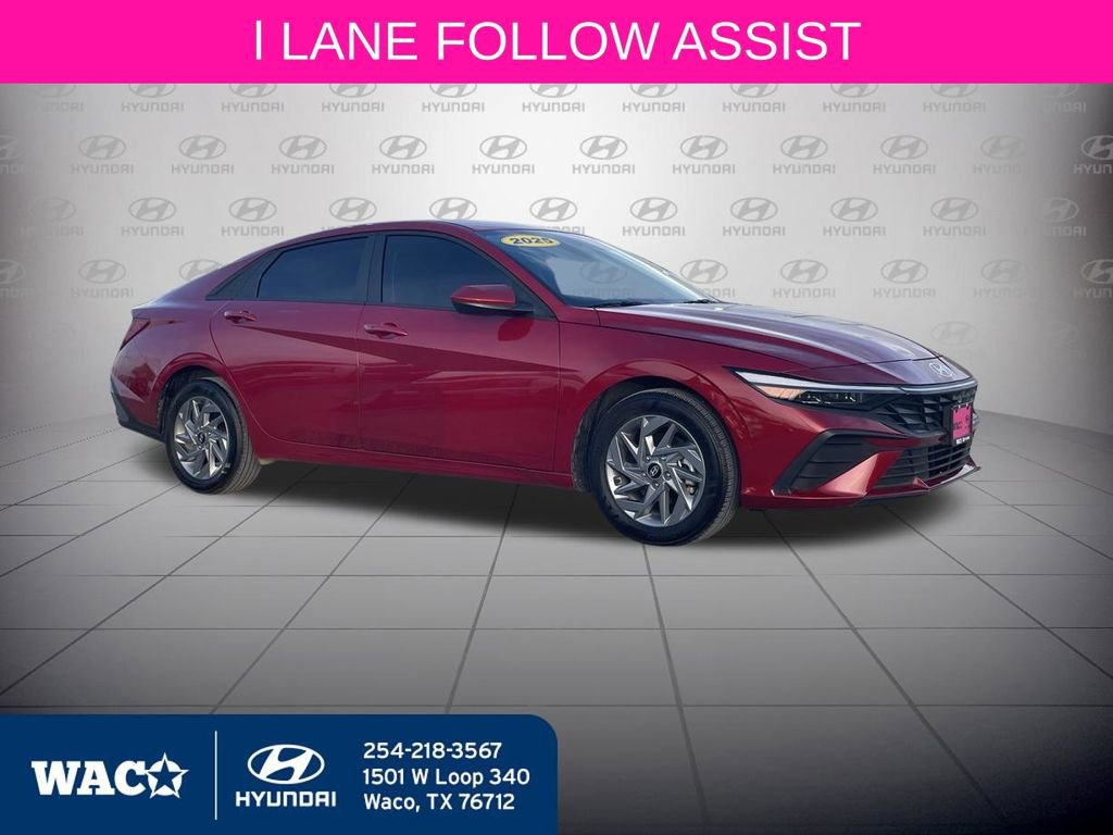 Used 2025 Hyundai Elantra Blue image 14