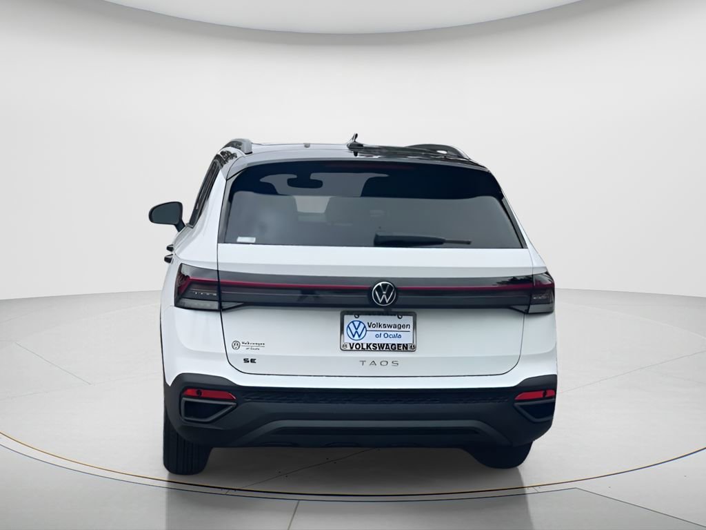 New 2026 Volkswagen Taos SE image 7