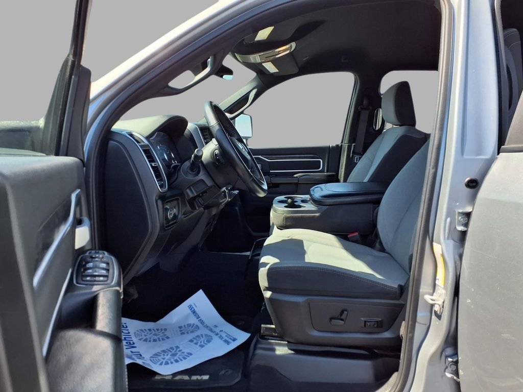 Used 2024 RAM 2500 Big Horn AWD/4WD image 23