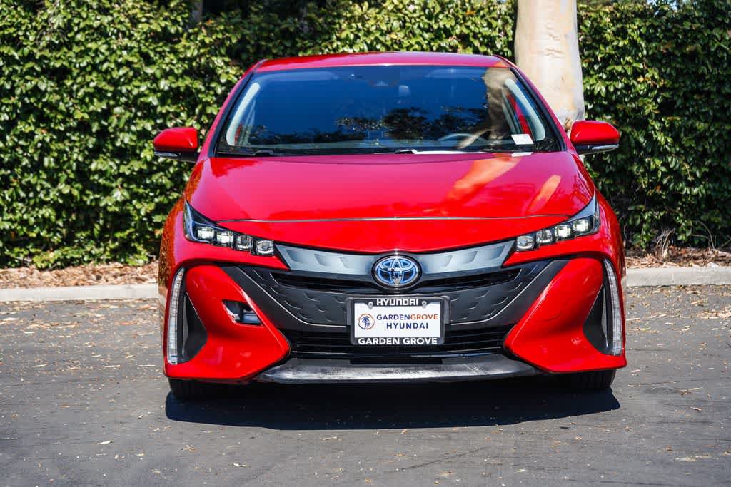 Used 2020 Toyota Prius Prime XLE FWD image 2