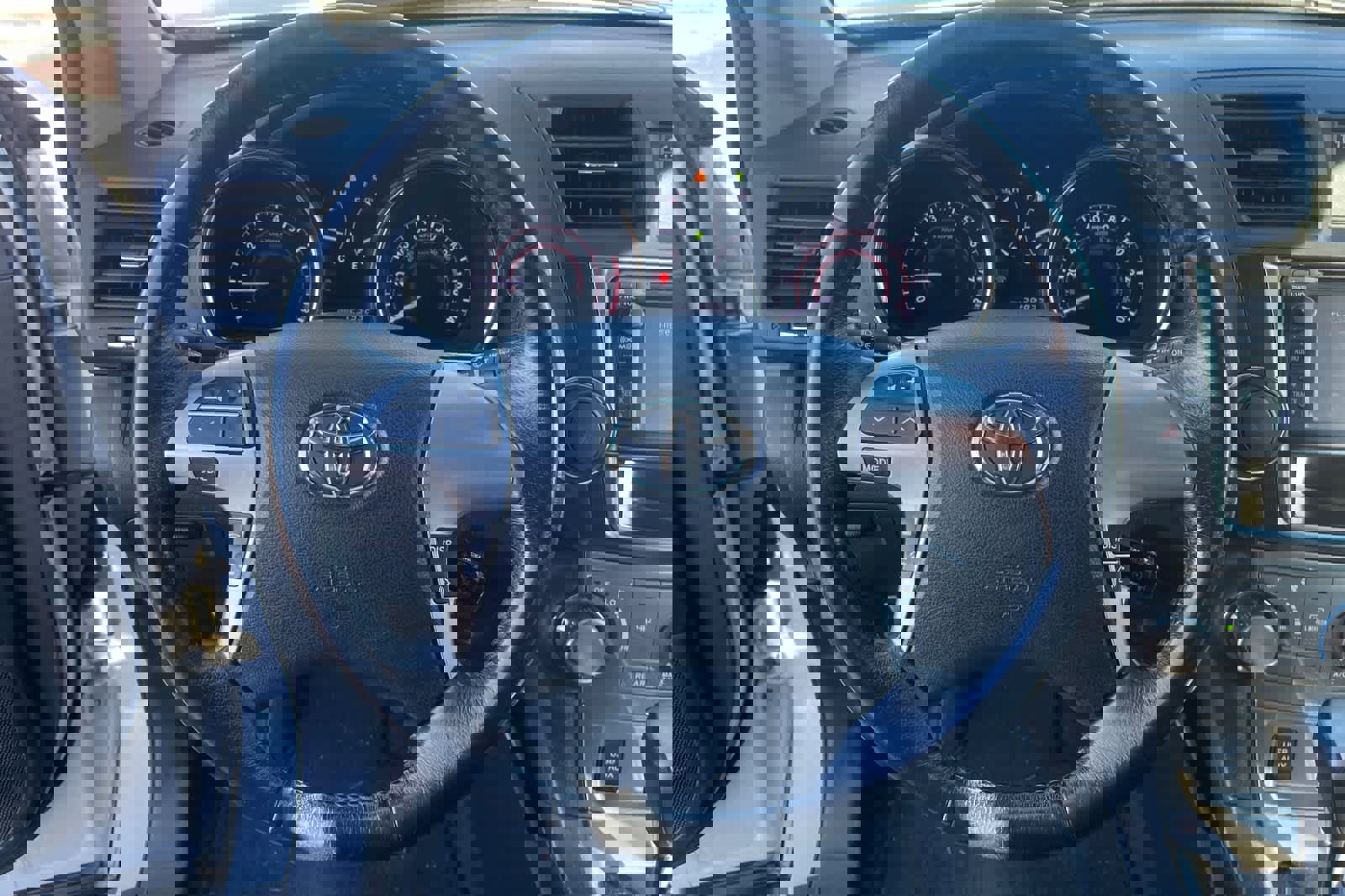 Used 2013 Toyota Highlander SE image 14