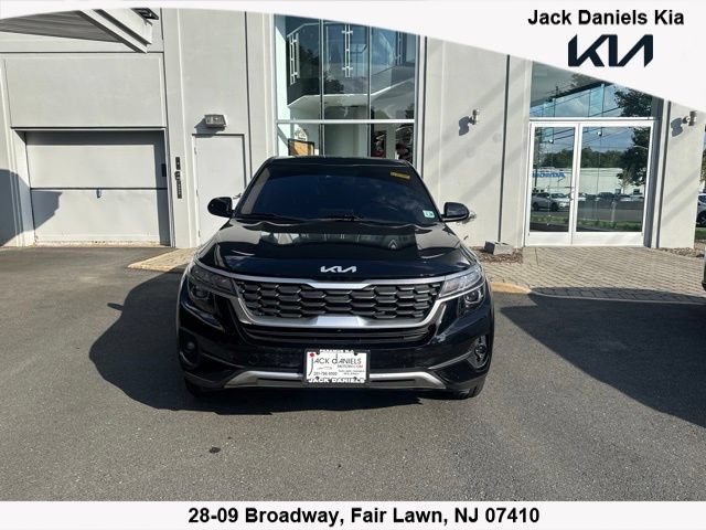 Certified 2023 Kia Seltos LX AWD/4WD image 1