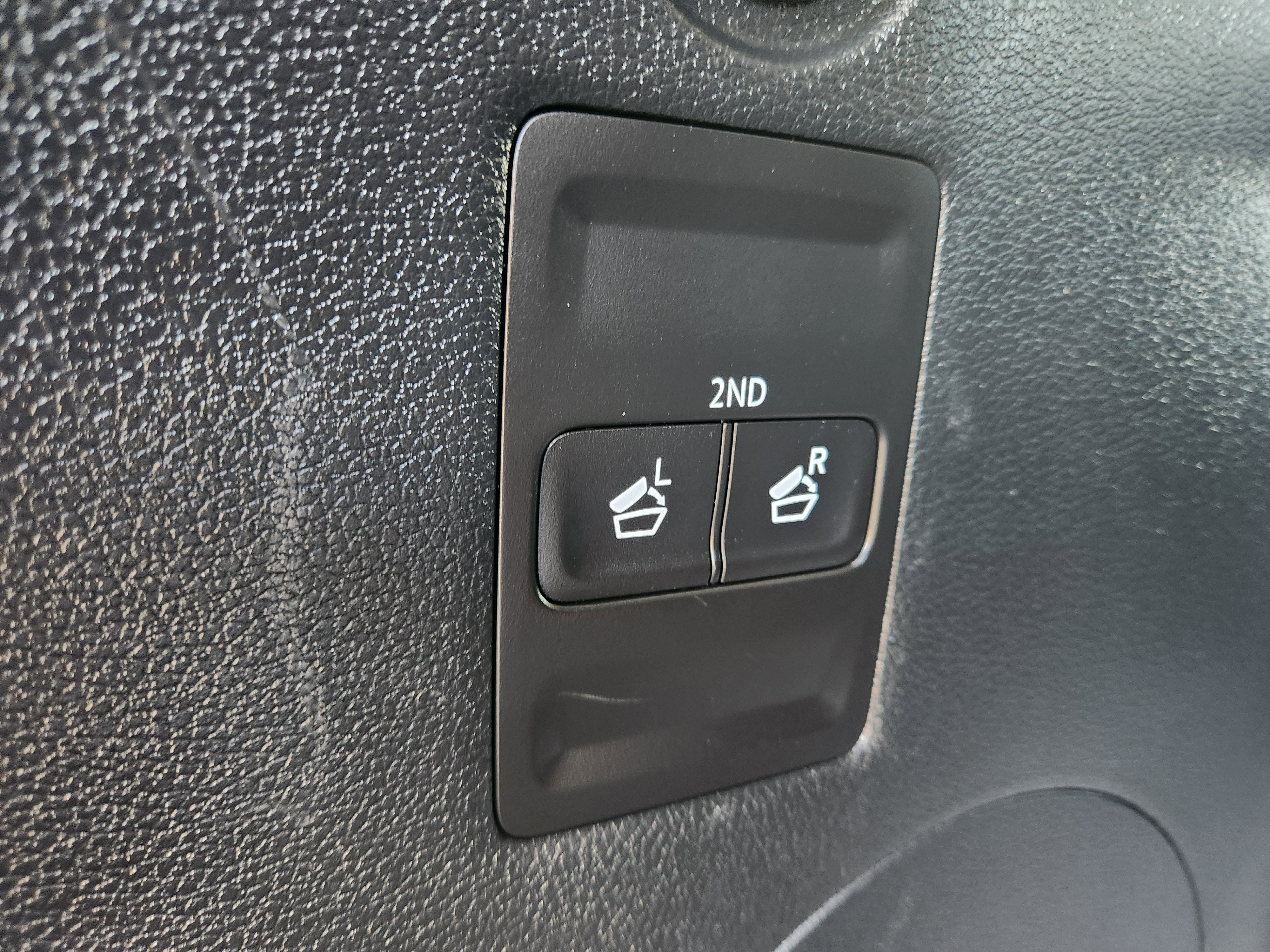 Used 2024 Hyundai Palisade SE image 14