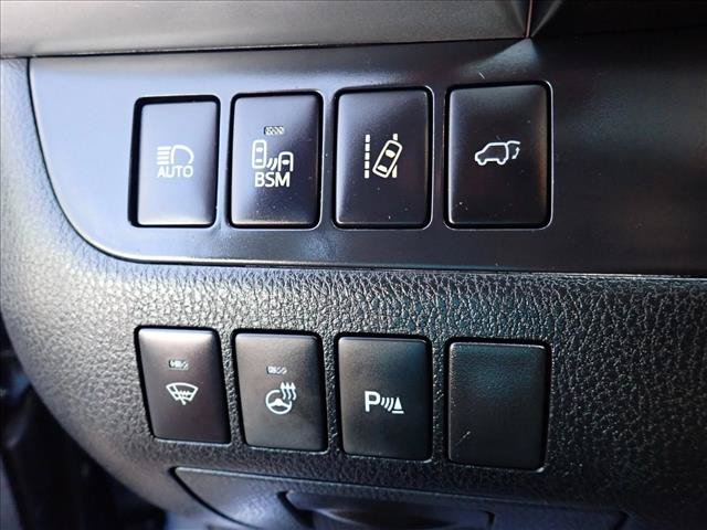 Used 2015 Toyota Highlander Limited Platinum AWD/4WD image 20