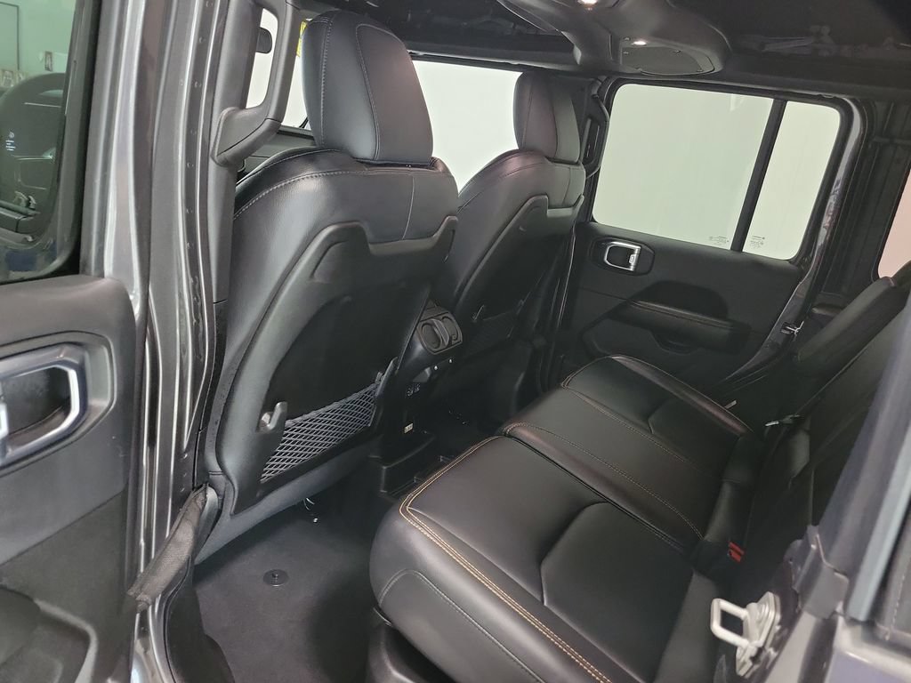 Used 2024 Jeep Wrangler Unlimited Sahara AWD/4WD image 29