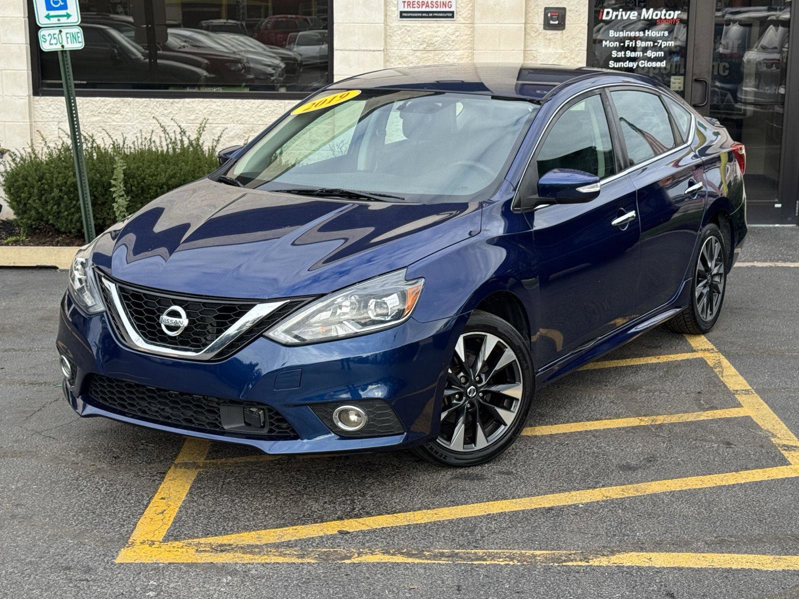 Used 2019 Nissan Sentra SR image 2