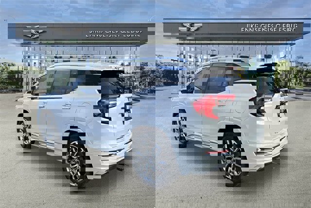 Used 2023 GMC Terrain Denali w/ Denali Premium Package image 6