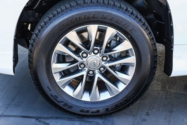 Used 2018 Lexus GX 460 Luxury w/ Preferred Accessory Package AWD/4WD image 9