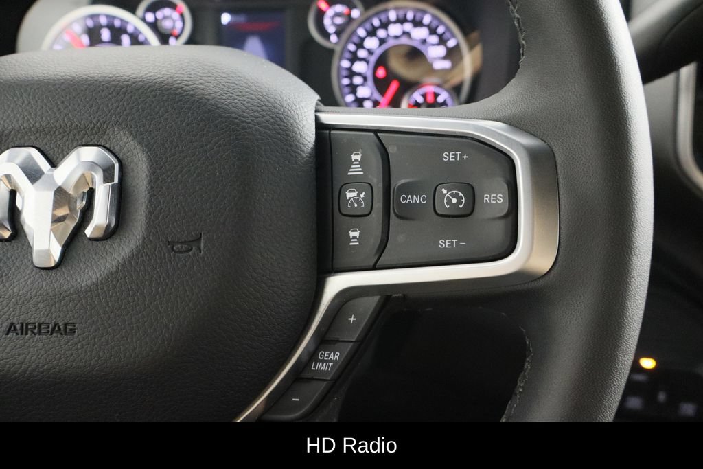 Used 2025 RAM 2500 Big Horn AWD/4WD image 10