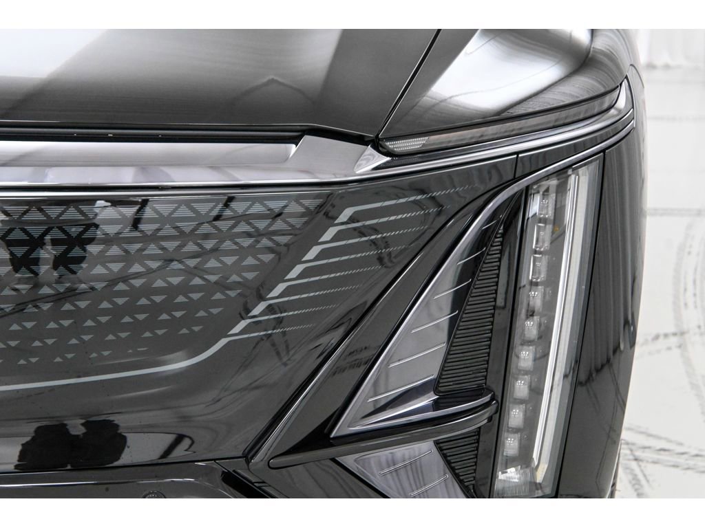 New 2026 Cadillac Lyriq V w/ LPO, Red Accent Package image 14