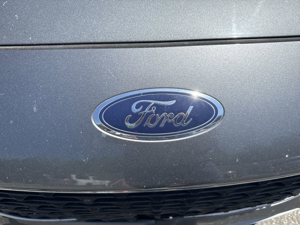 Used 2021 Ford Escape SE image 17