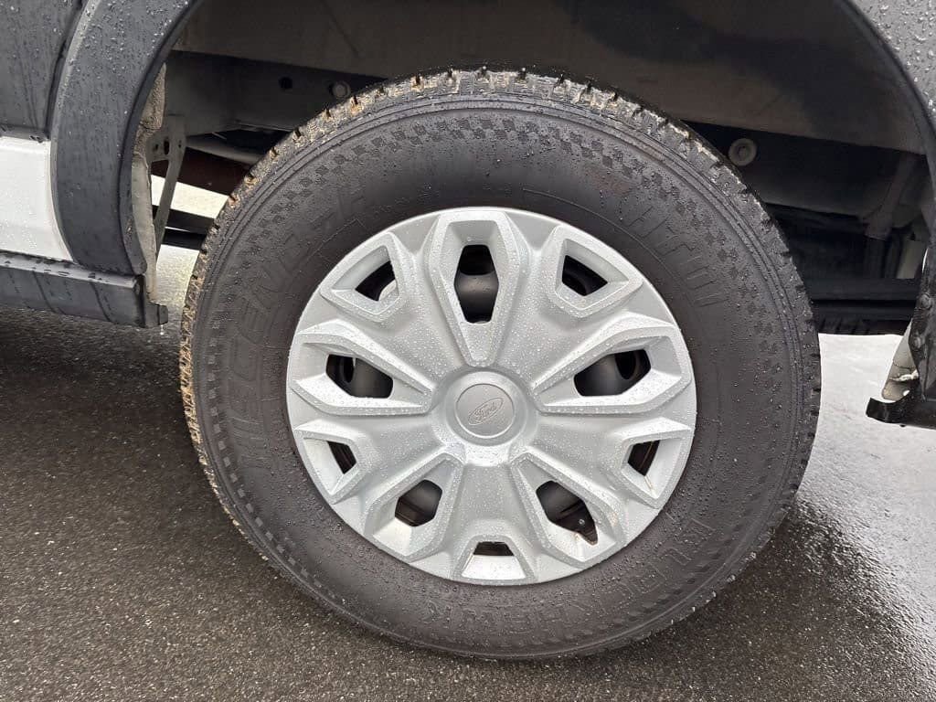 Used 2023 Ford Transit 350 XLT image 16