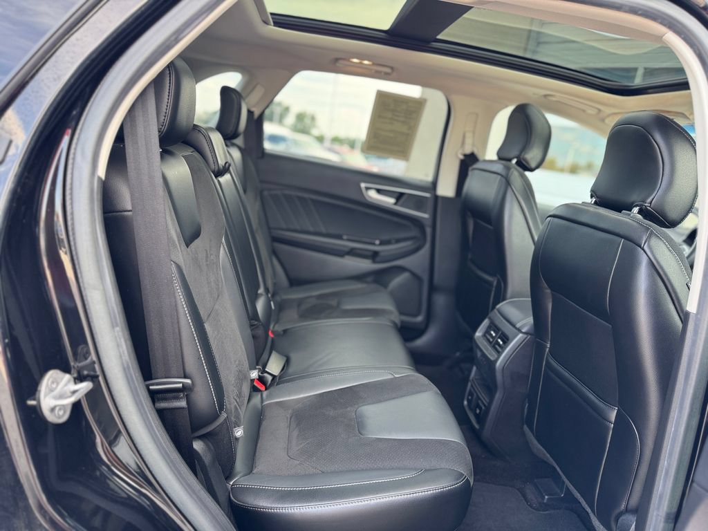 Used 2017 Ford Edge Sport w/ Equipment Group 401A AWD/4WD image 33
