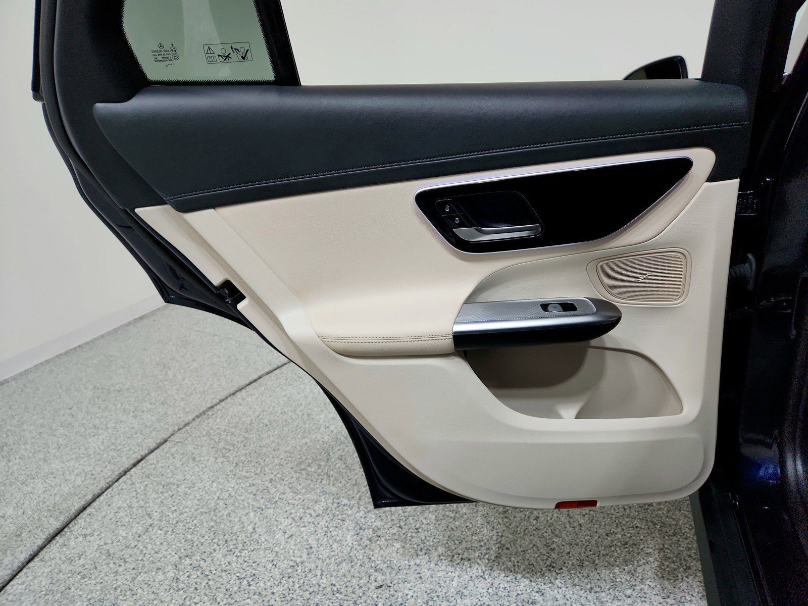 Certified 2024 Mercedes-Benz GLC 300 4MATIC image 20