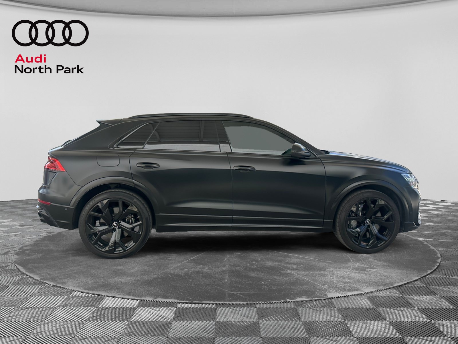 Used 2022 Audi RS Q8 w/ Black Optic Package AWD/4WD image 6