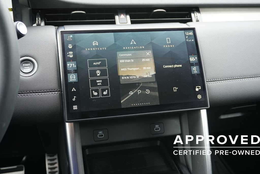 Used 2025 Land Rover Discovery Sport Dynamic SE image 15