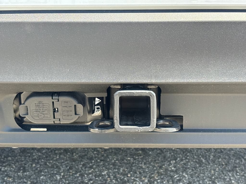 New 2026 Ford Explorer Active AWD/4WD image 10