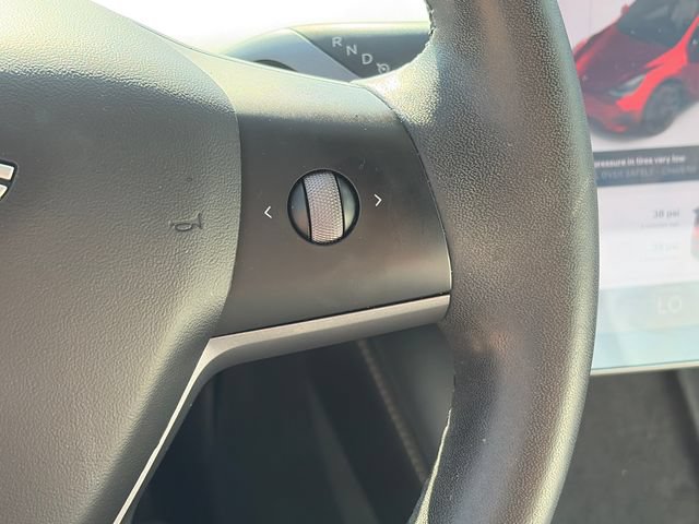 Used 2022 Tesla Model Y Long Range AWD/4WD image 21